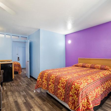 Knights Inn Tucson D.M.A.F Area エクステリア 写真
