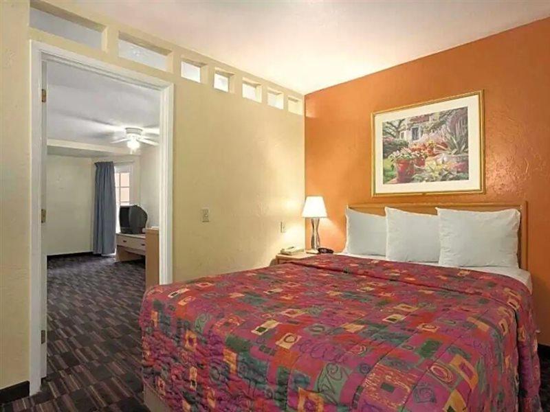 Knights Inn Tucson D.M.A.F Area エクステリア 写真