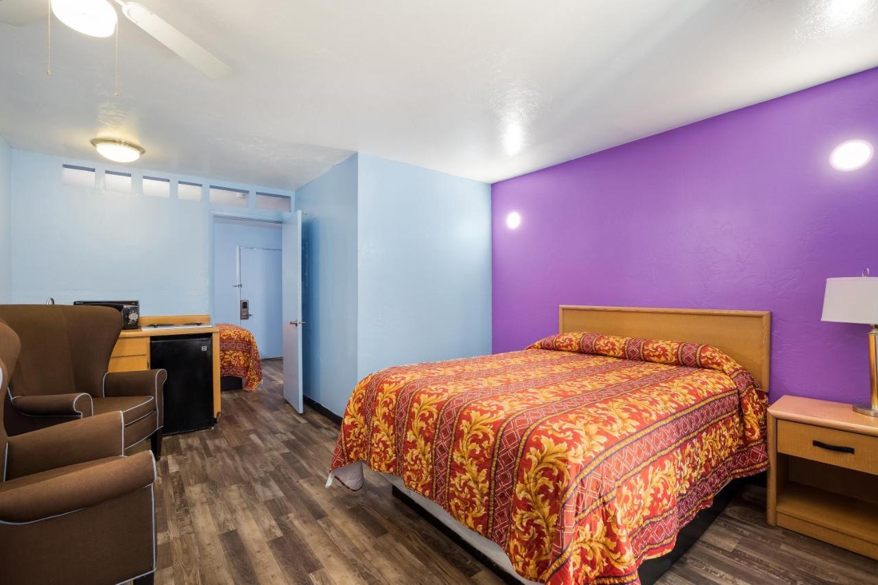Knights Inn Tucson D.M.A.F Area エクステリア 写真