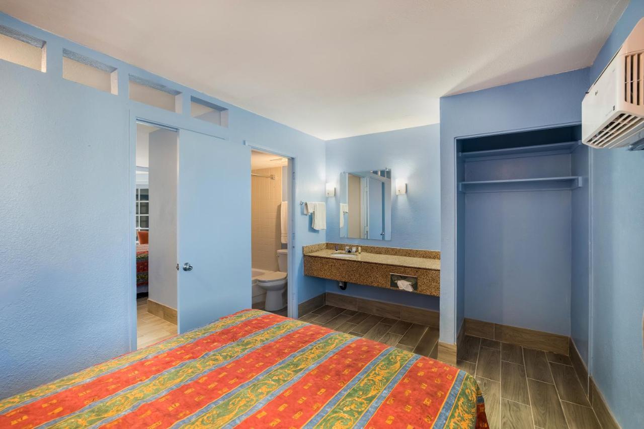 Knights Inn Tucson D.M.A.F Area エクステリア 写真