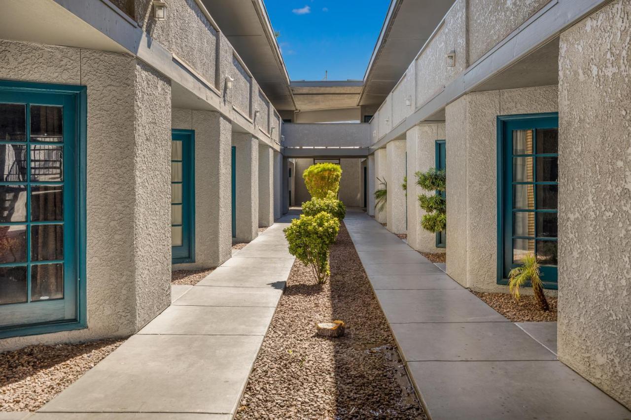 Knights Inn Tucson D.M.A.F Area エクステリア 写真