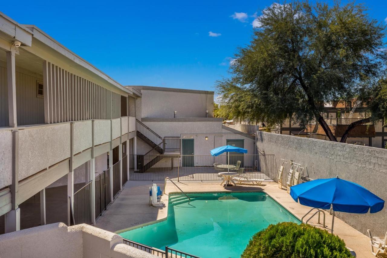 Knights Inn Tucson D.M.A.F Area エクステリア 写真