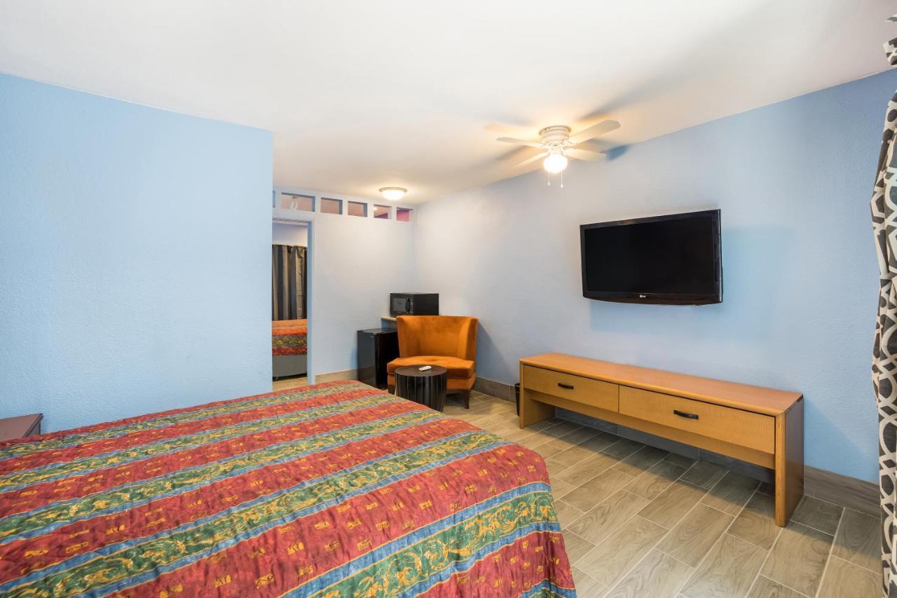 Knights Inn Tucson D.M.A.F Area エクステリア 写真