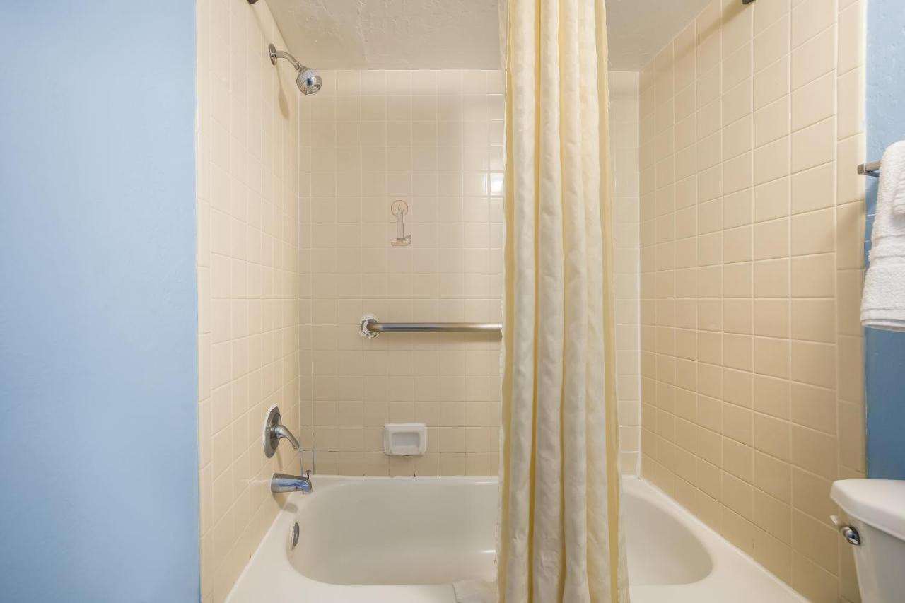 Knights Inn Tucson D.M.A.F Area エクステリア 写真