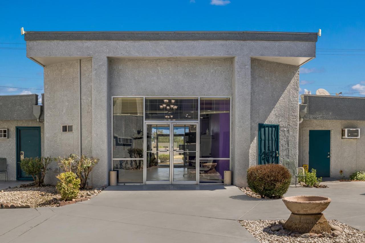 Knights Inn Tucson D.M.A.F Area エクステリア 写真