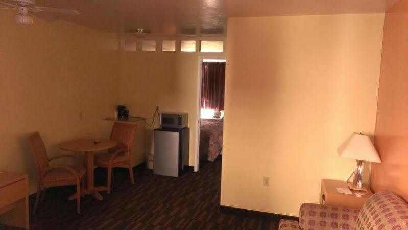 Knights Inn Tucson D.M.A.F Area エクステリア 写真